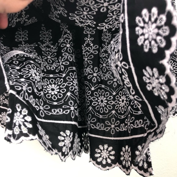 Talbots MP Off Shoulder Embroidered Eyelet Tunic - Picture 14 of 16